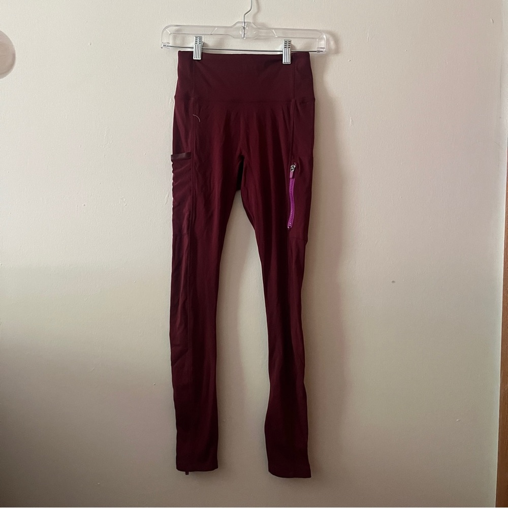 Fabletics Motion365 Maroon Leggings